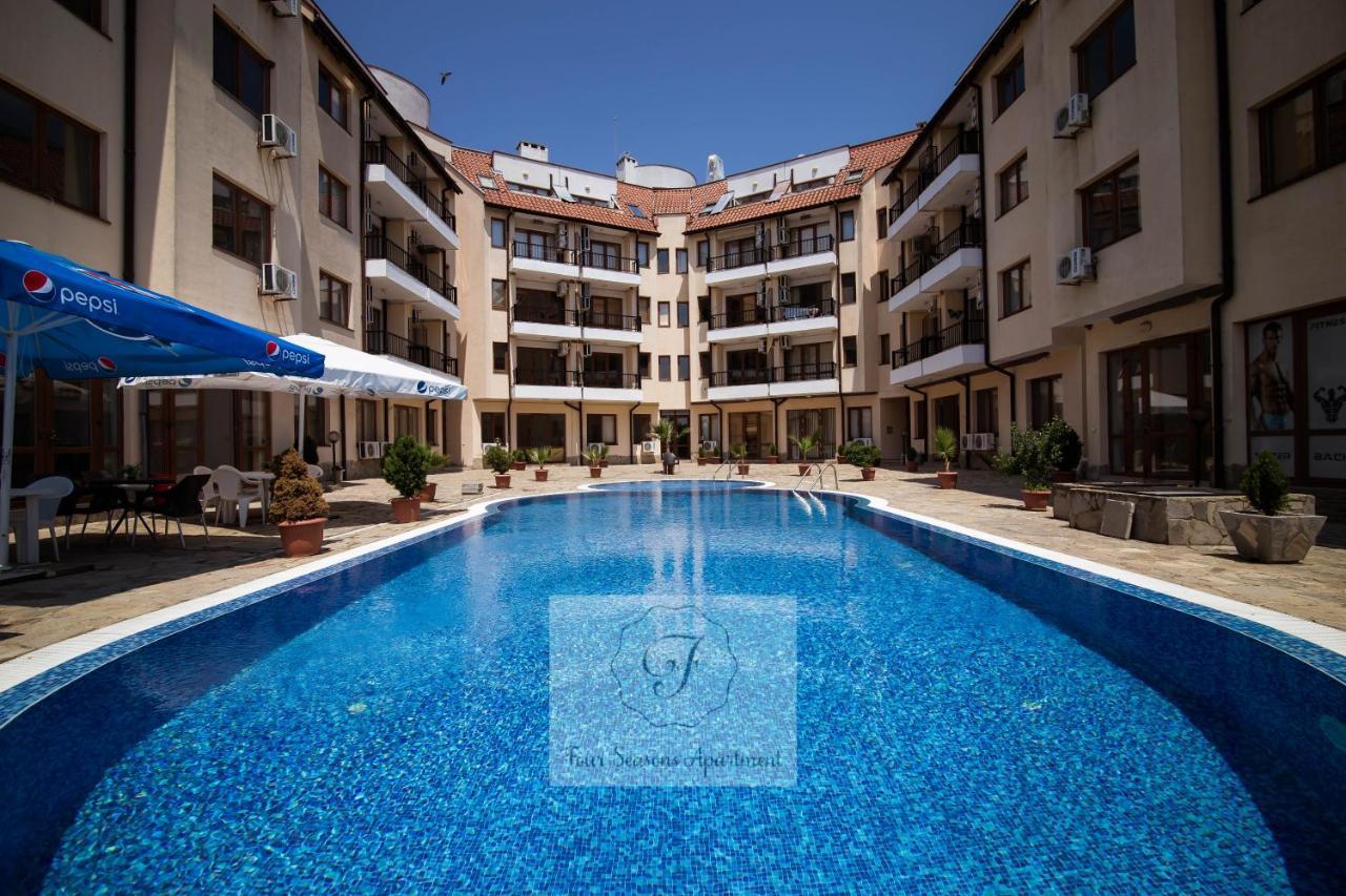 Four Seasons Apartment - Oasis Beach Resort Bliznatsi Eksteriør billede