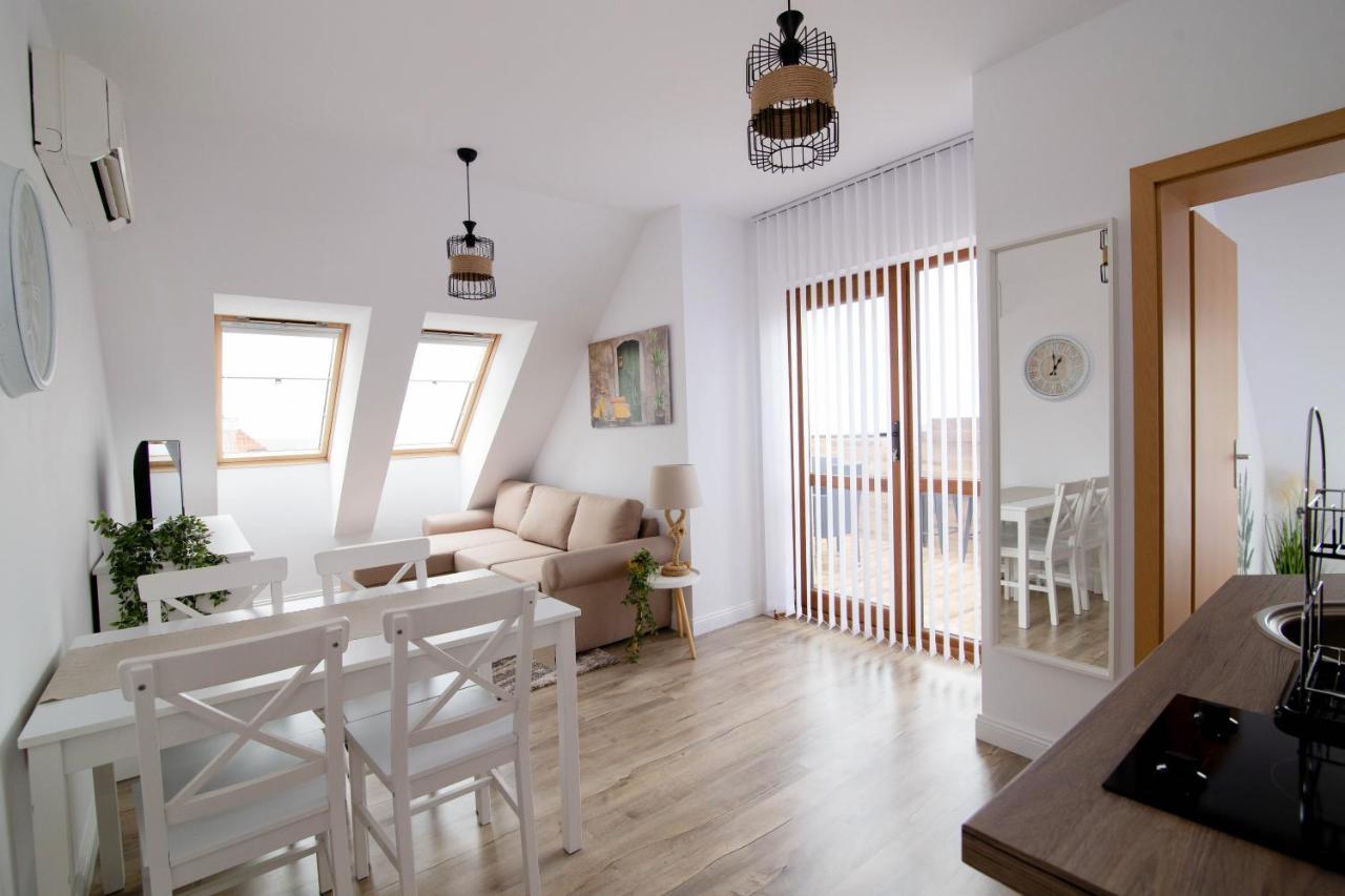 Four Seasons Apartment - Oasis Beach Resort Bliznatsi Eksteriør billede